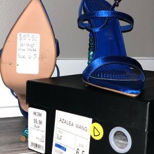 POP of color heels from Akira size 6.5
